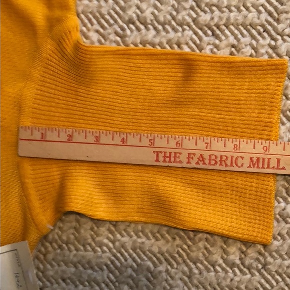 ochre turtleneck lightweight knit - Picture 2 of 13